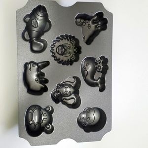 Nordic Ware Zoo Friends 3 cup Mini 3D Cake Pan - Cast Aluminum Mold